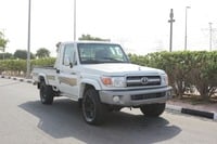 Used 2013 Toyota Land Cruiser Pickup for sale in Dubai