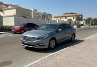 Used 2017 Hyundai Sonata for sale in Abu Dhabi