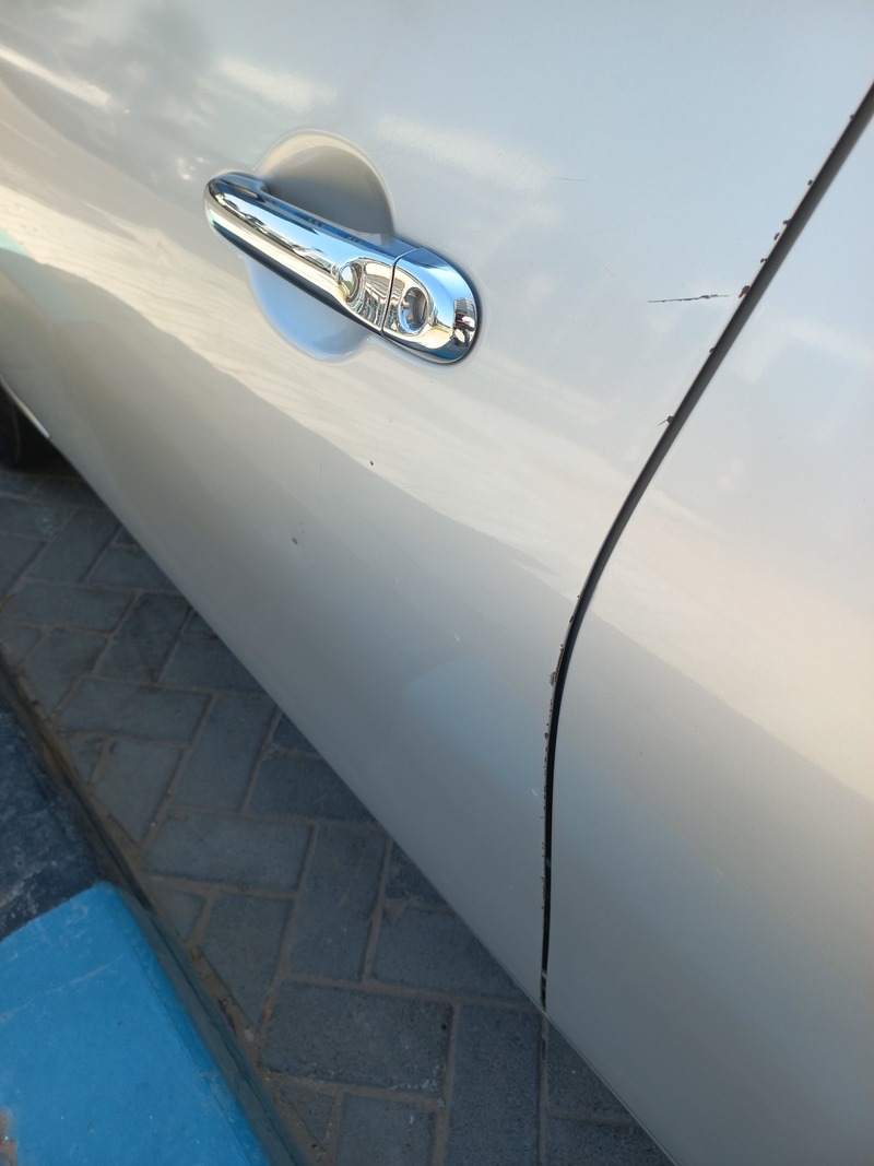 Used 2016 Nissan Sunny for sale in Abu Dhabi