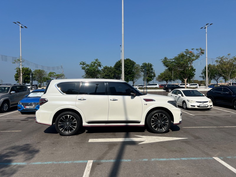 Used 2019 Nissan Patrol for sale in Abu Dhabi