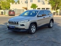 Used 2014 Jeep Cherokee for sale in Dubai