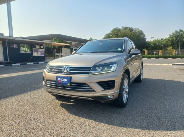 Used 2017 Volkswagen Touareg for sale in Dubai