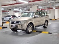 Used 2014 Mitsubishi Pajero for sale in Dubai