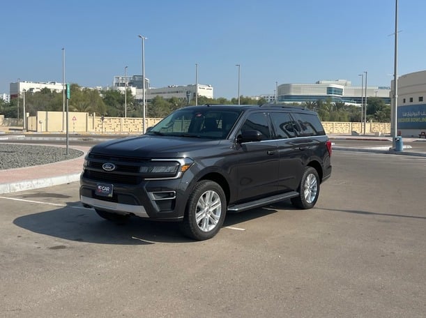 Used 2022 Ford Expedition for sale in Abu Dhabi