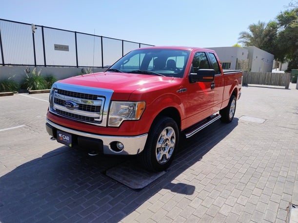 Used 2014 Ford F150 for sale in Dubai