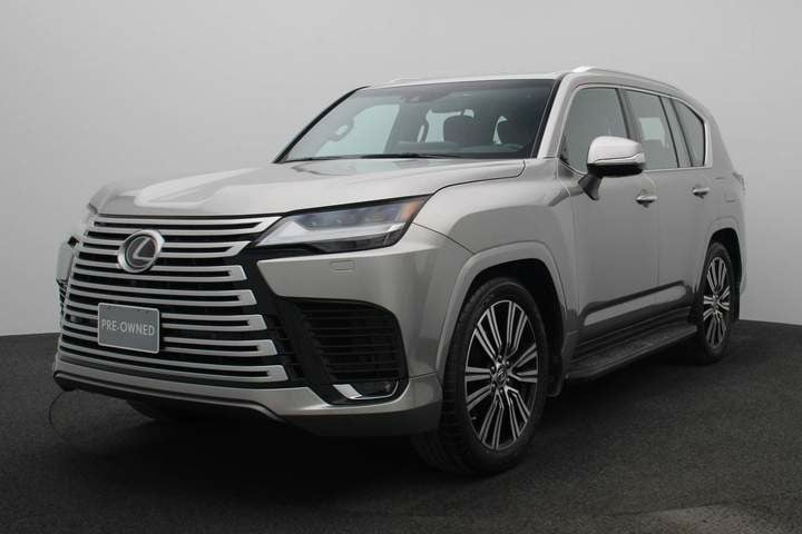 Used 2022 Lexus LX600 for sale in Dubai