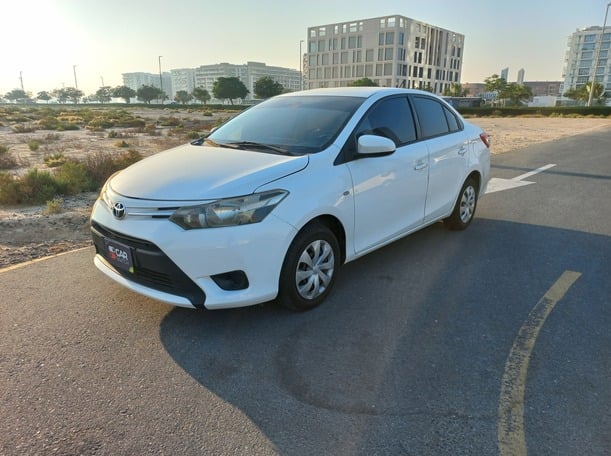 Used 2017 Toyota Yaris for sale in Dubai