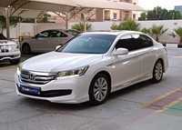 Used 2015 Honda Accord for sale in Dubai