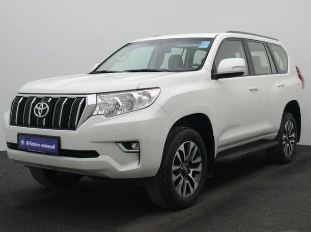 Used 2023 Toyota Prado for sale in Dubai