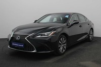 Used 2020 Lexus ES300h for sale in Dubai