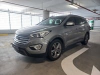 Used 2014 Hyundai Grand Santa Fe for sale in Abu Dhabi