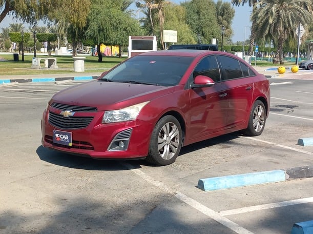 Used 2015 Chevrolet Cruze for sale in Abu Dhabi