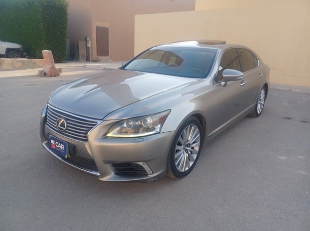 Used 2014 Lexus LS460 for sale in Riyadh