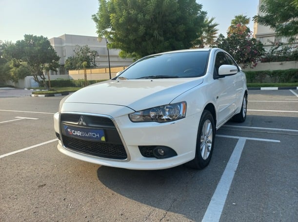 Used 2015 Mitsubishi Lancer for sale in Dubai