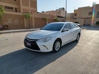 Used 2017 Toyota Camry for sale in Riyadh