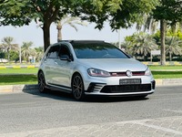 Used 2017 Volkswagen Golf for sale in Sharjah