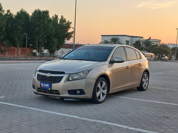 Used 2012 Chevrolet Cruze for sale in Dubai