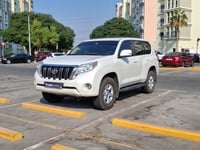 Used 2015 Toyota Prado for sale in Dubai