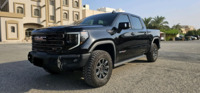 Used 2024 GMC Sierra for sale in Dubai