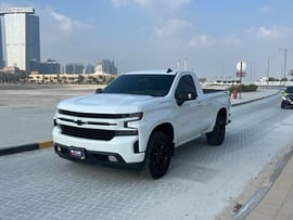 Used 2020 Chevrolet Silverado for sale in Abu Dhabi