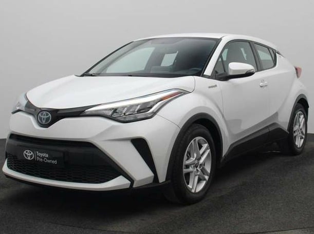 Used 2022 Toyota C-HR for sale in Abu Dhabi