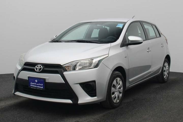 Used 2017 Toyota Yaris for sale in Dubai