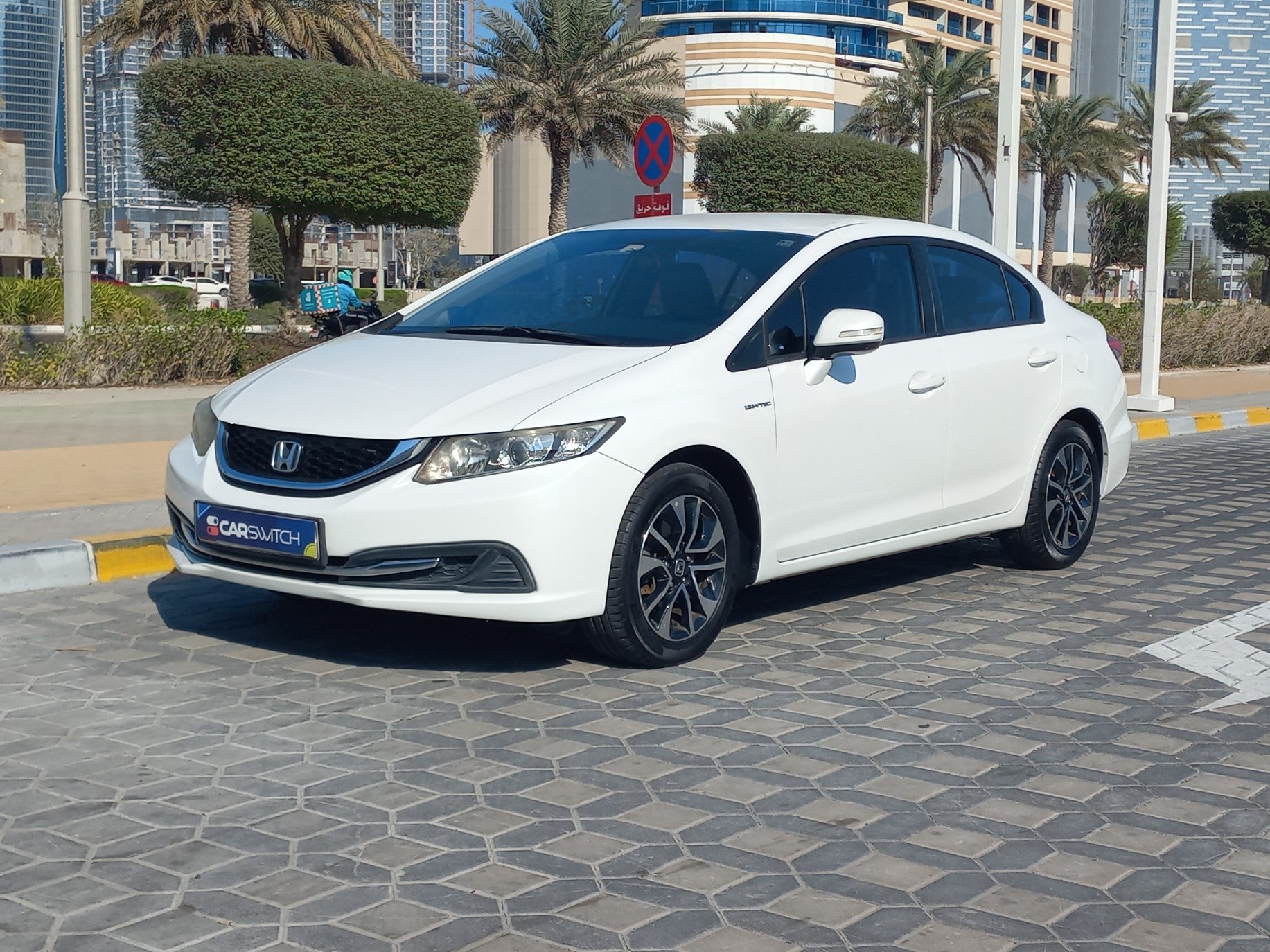 Used 2015 Honda Civic for sale in Abu Dhabi