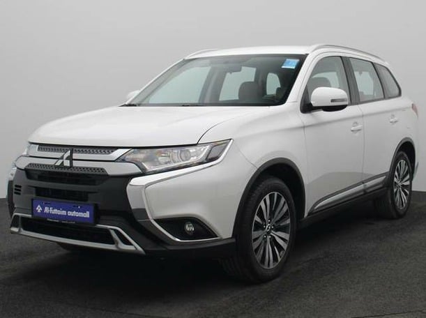 Used 2021 Mitsubishi Outlander for sale in Dubai