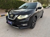 Used 2019 Nissan X-Trail for sale in Al Khobar