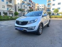 Used 2016 Kia Sportage for sale in Dubai