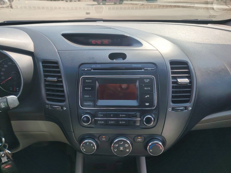 Used 2016 Kia Cerato for sale in Jeddah