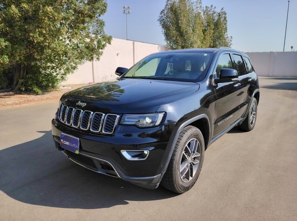 Used 2017 Jeep Grand Cherokee for sale in Jeddah