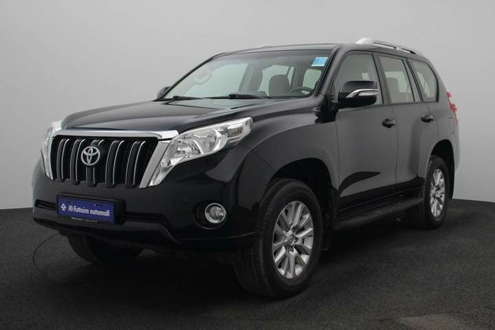 Used 2017 Toyota Prado for sale in Dubai