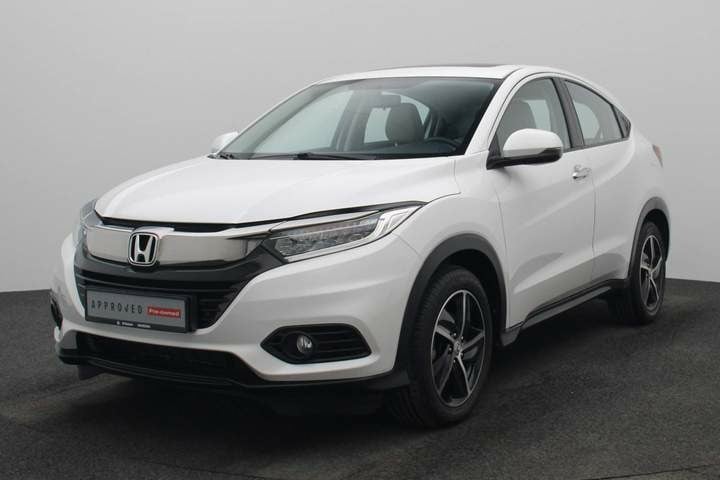 Used 2021 Honda HR-V for sale in Dubai