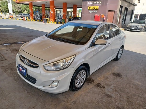 Used 2016 Hyundai Accent for sale in Riyadh