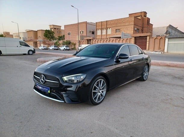 Used 2021 Mercedes E200 for sale in Riyadh