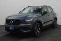 Used 2022 Volvo XC40 for sale in Dubai