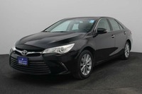 Used 2016 Toyota Camry for sale in Dubai