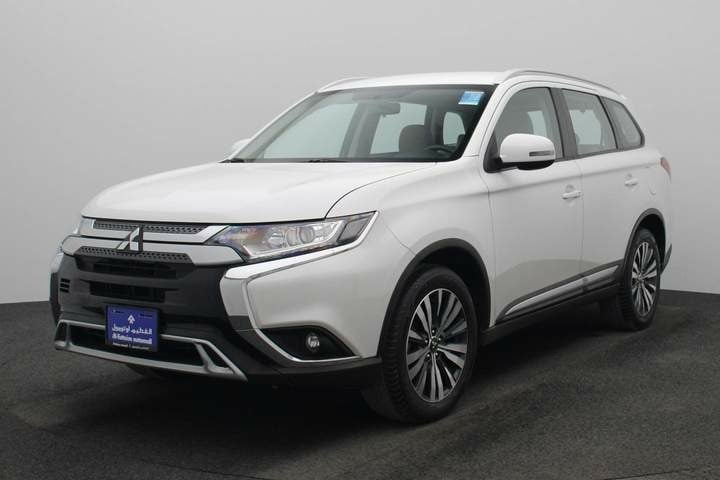 Used 2020 Mitsubishi Outlander for sale in Ajman