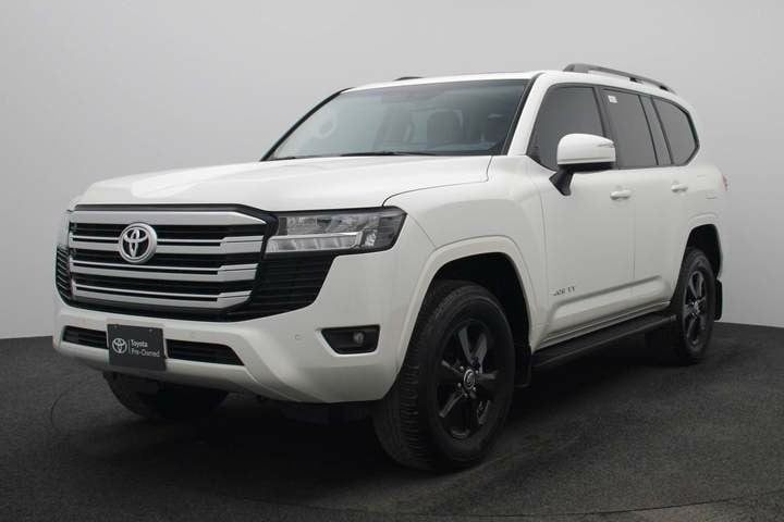 Used 2023 Toyota Land Cruiser for sale in Dubai