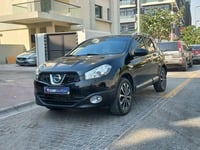 Used 2014 Nissan Qashqai for sale in Dubai