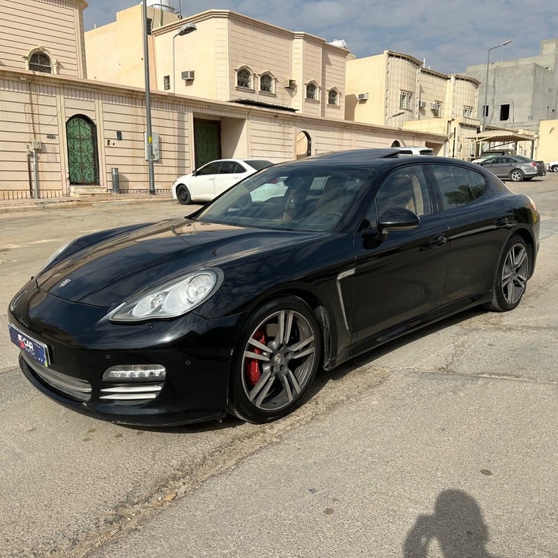 Used 2013 Porsche Panamera for sale in Riyadh