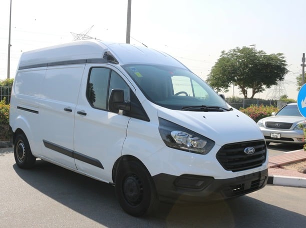 Used 2019 Ford Transit for sale in Dubai