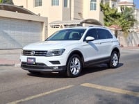 Used 2018 Volkswagen Tiguan for sale in Dubai