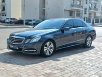 Used 2012 Mercedes E300 for sale in Abu Dhabi