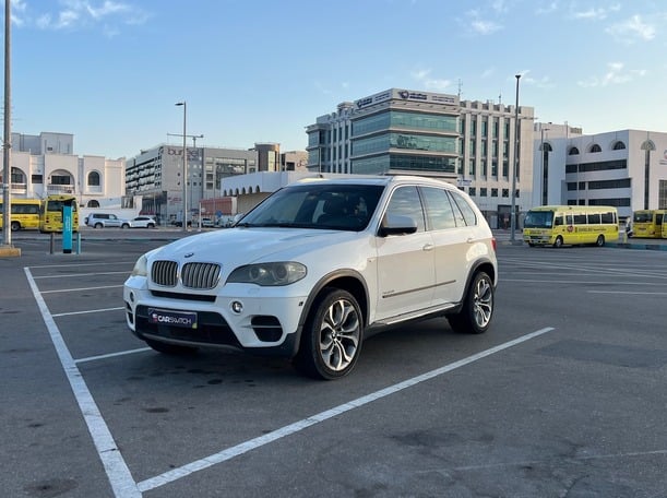 Used 2011 BMW X5 for sale in Abu Dhabi