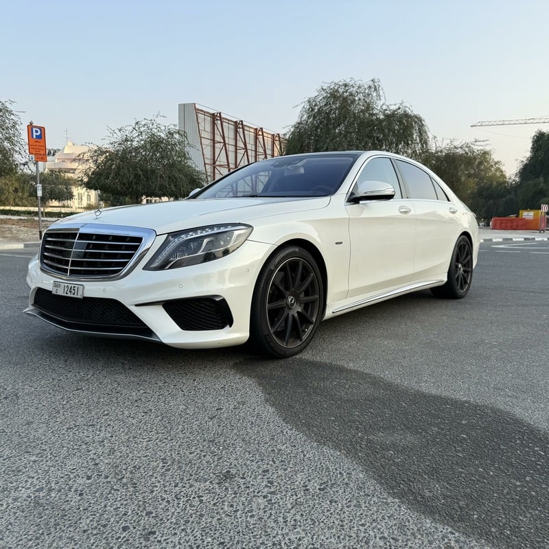 Used 2014 Mercedes S500 for sale in Dubai