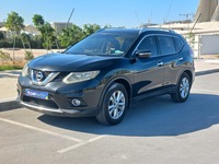 Used 2015 Nissan X-Trail for sale in Abu Dhabi