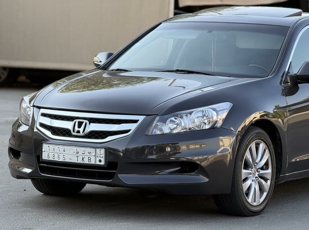 Used 2012 Honda Accord for sale in Jeddah