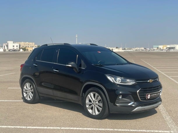 Used 2020 Chevrolet Trax for sale in Abu Dhabi